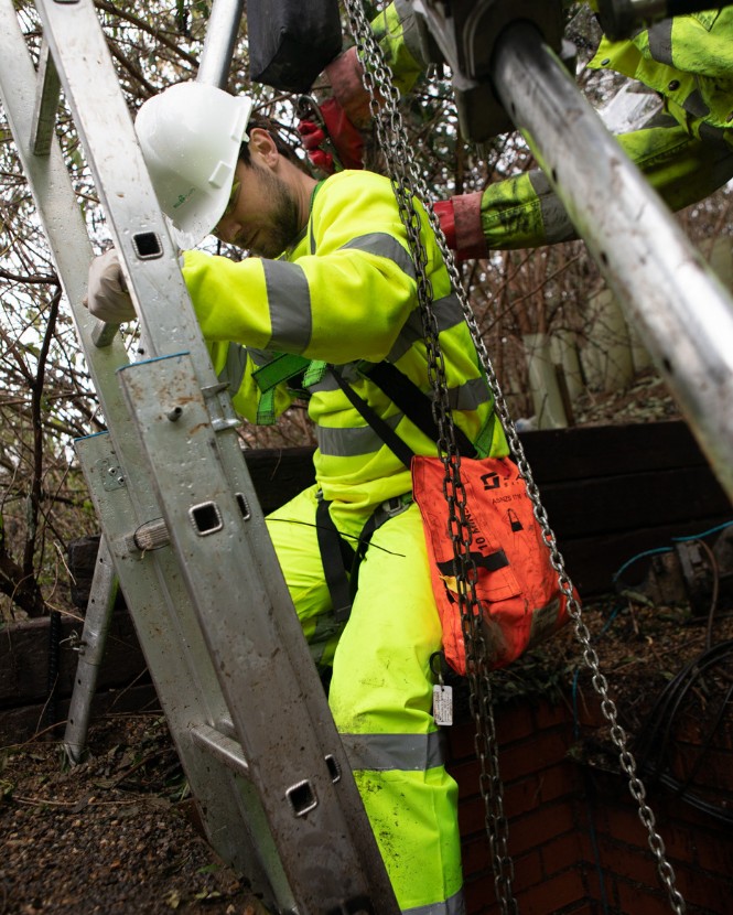 Sewage pump maintenance and service